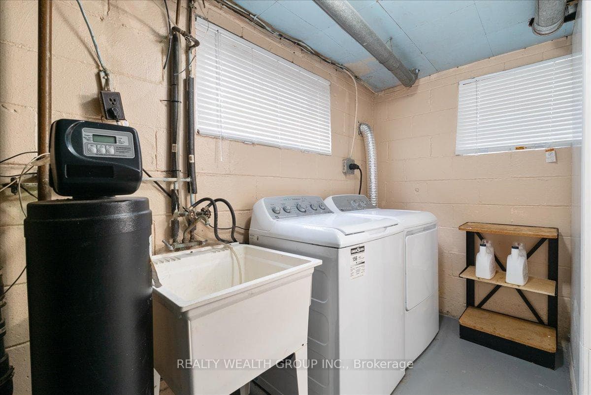 53 Northfield Road photo 29