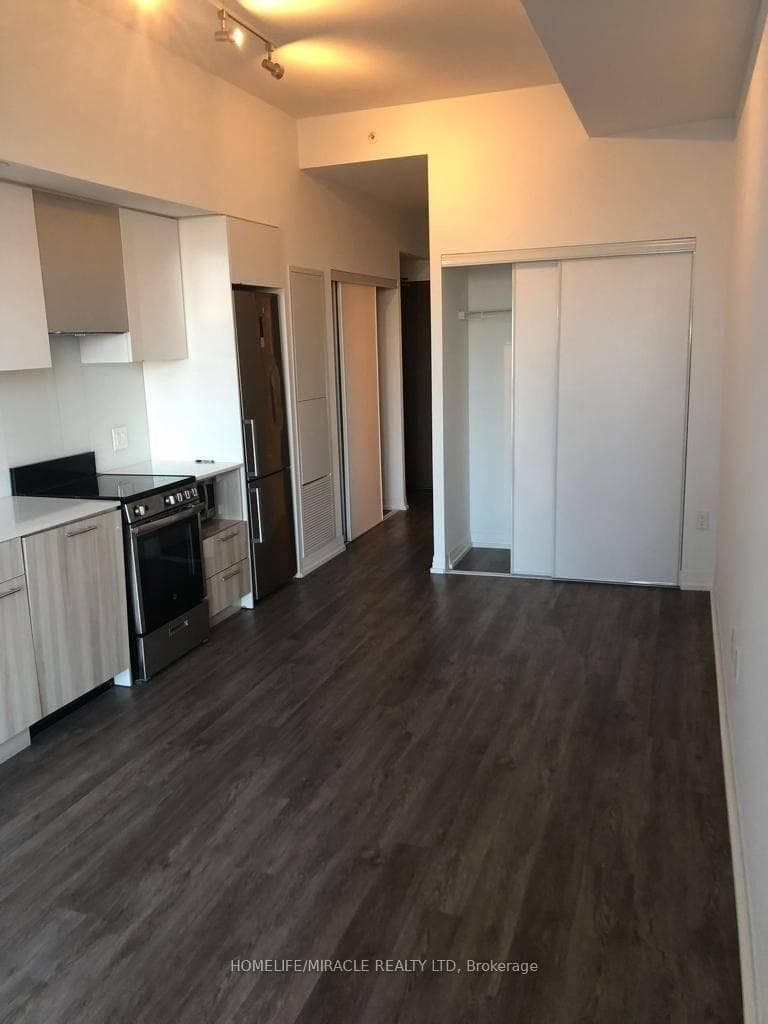251 Jarvis Street Unit 1605 photo 3
