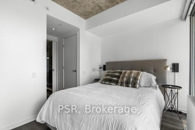 60 Colborne Street Unit 910 photo 8