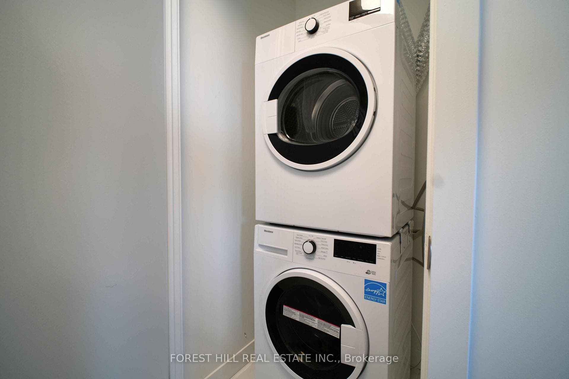 185 Alberta Avenue Unit 808 photo 11