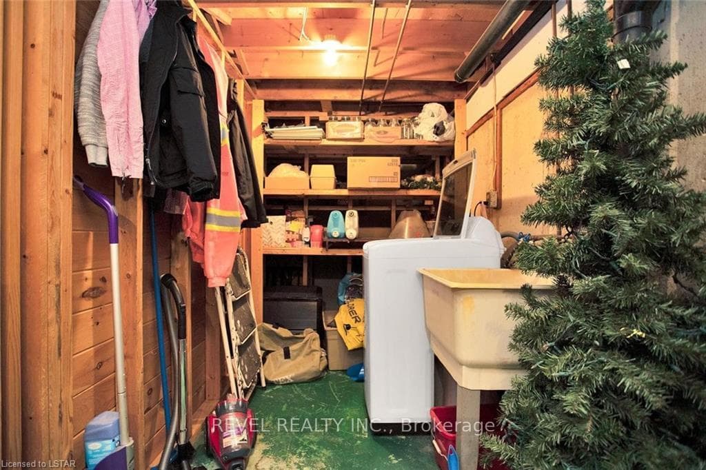 1 LAMERS Court Unit 17 photo 26
