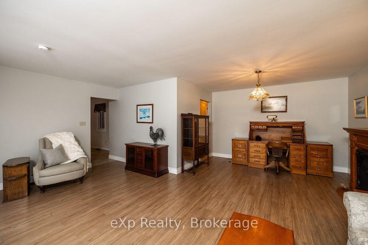 103 Margaret Elizabeth Avenue photo 7