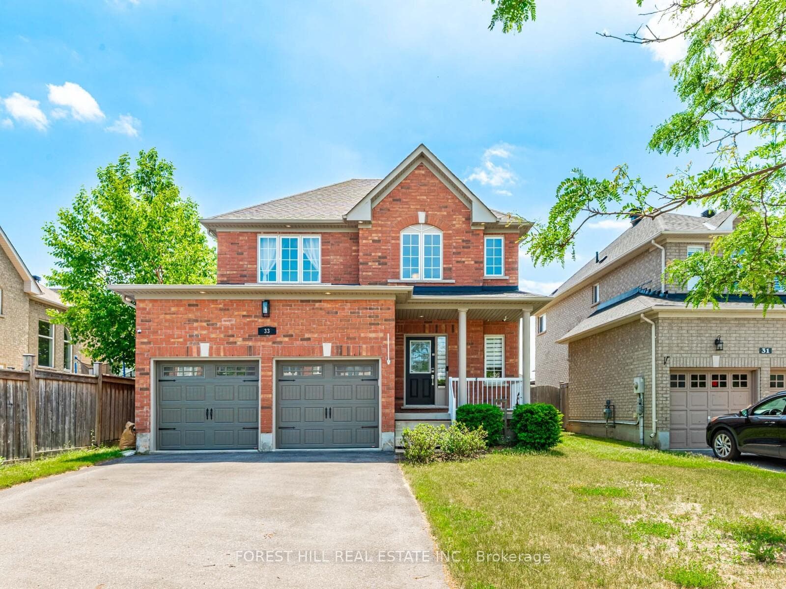 33 CONNAUGHT Lane photo 1