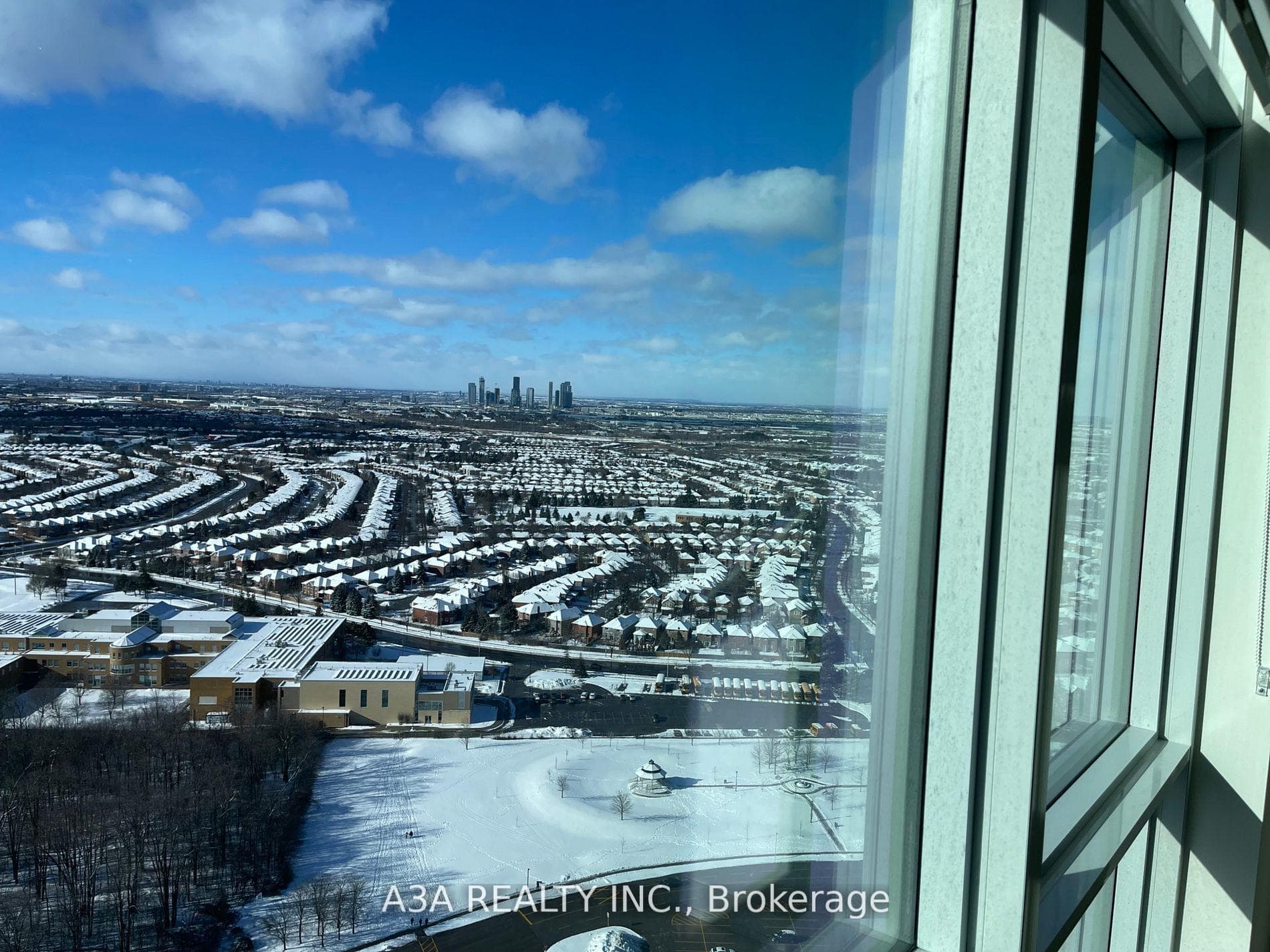 50 Upper Mall Way Unit PH-02 photo 24