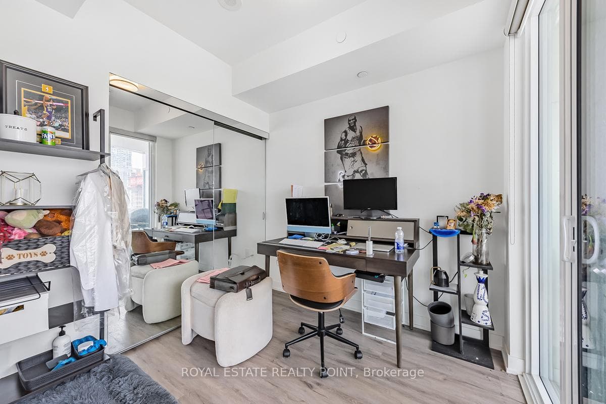15 Queens Quay Unit 2008 photo 11