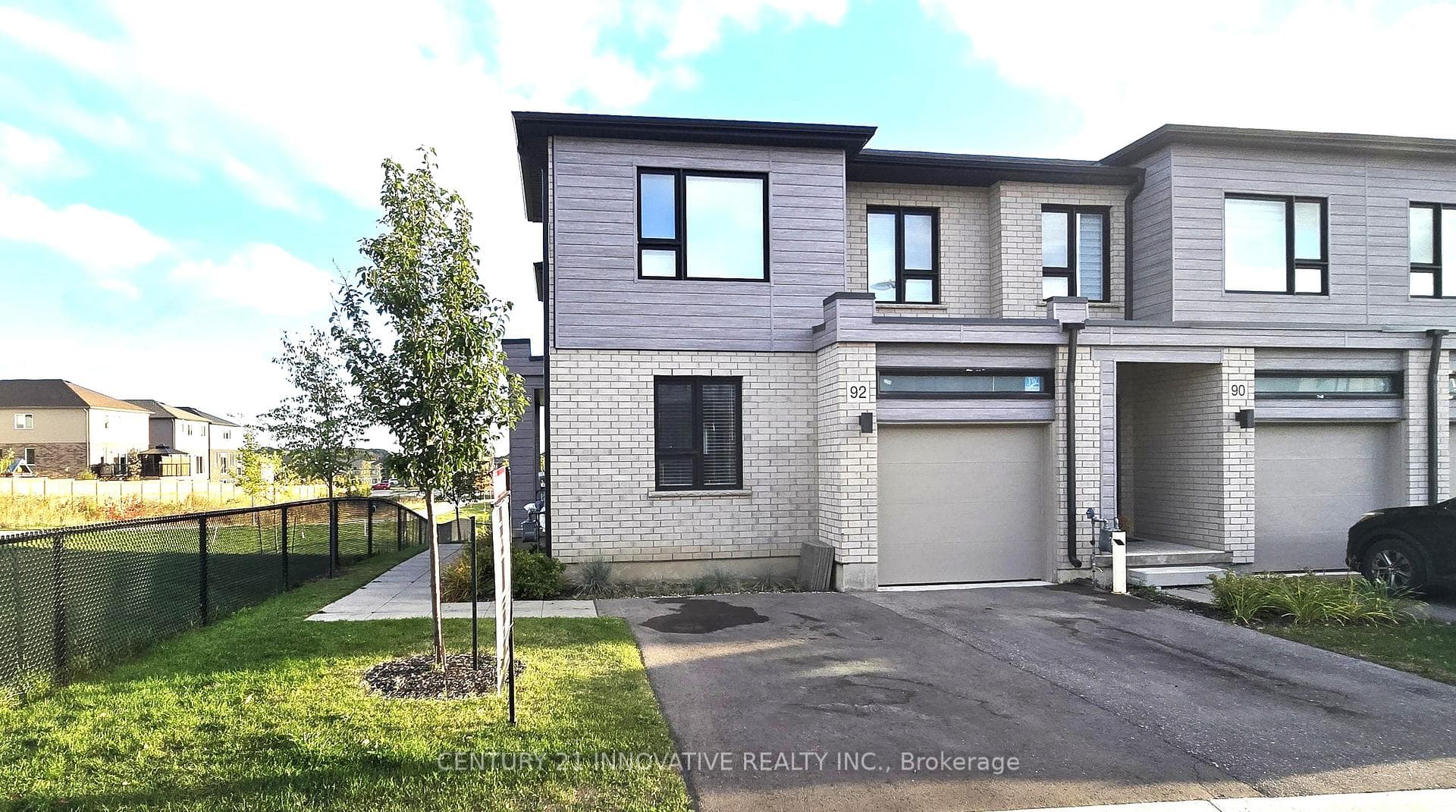 92 Pony Way photo 2