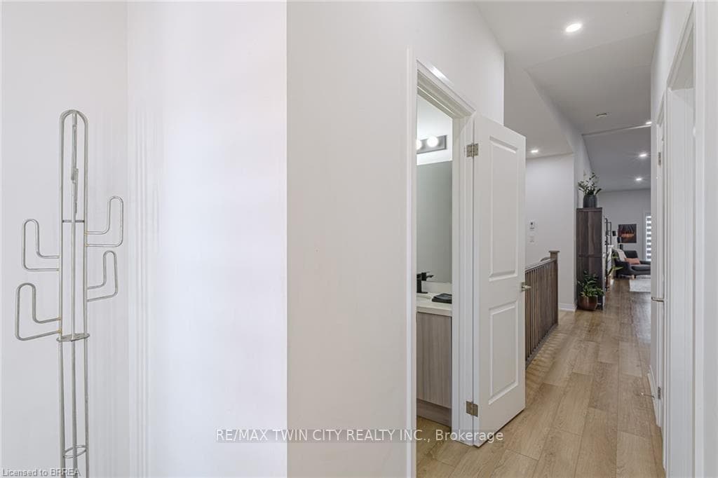 550 Grey Street Unit 44 photo 7