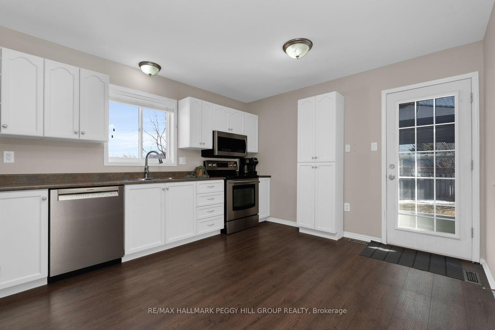 67 Forest Dale Drive photo 6