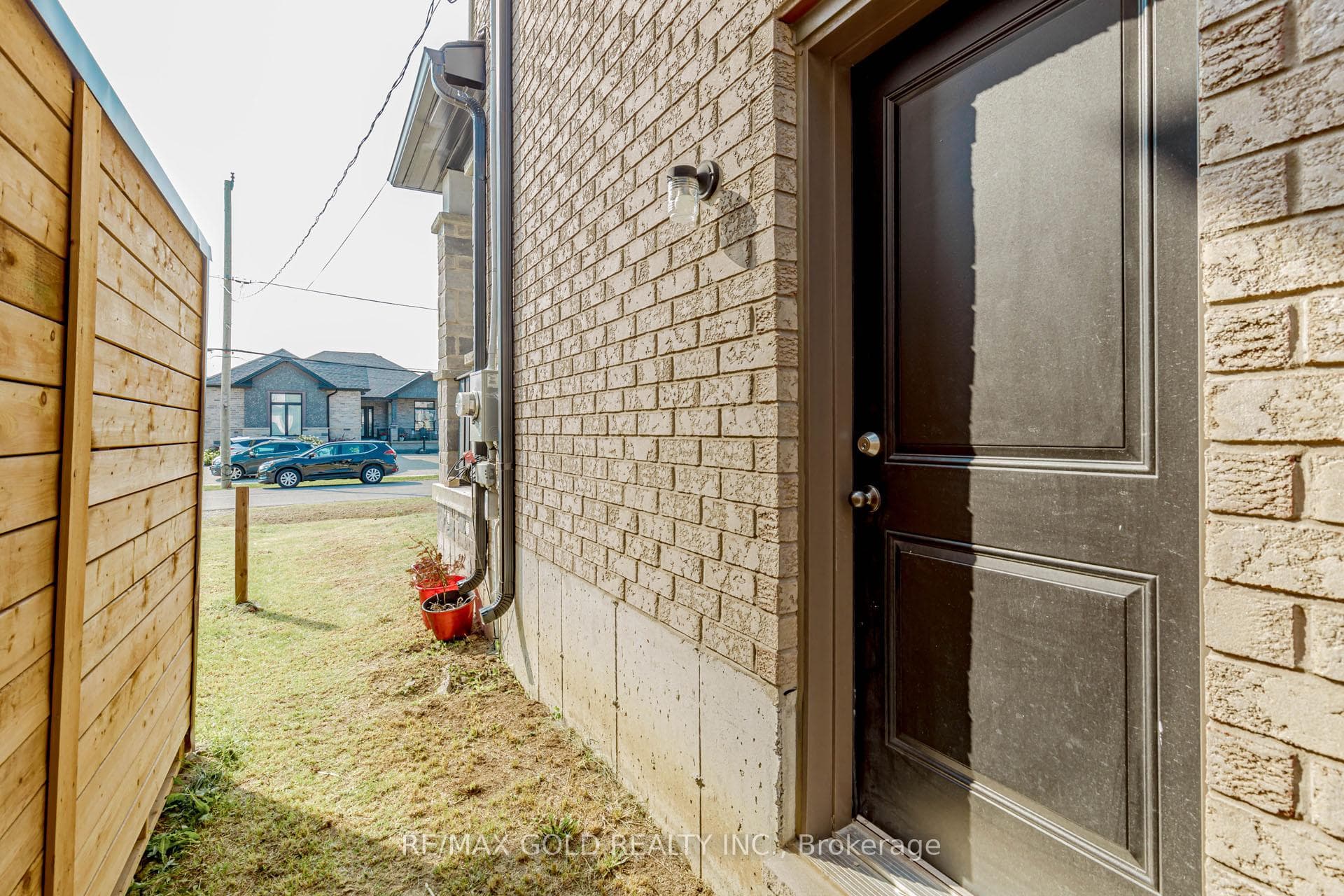61 Eleanor Avenue Unit Upstairs photo 45