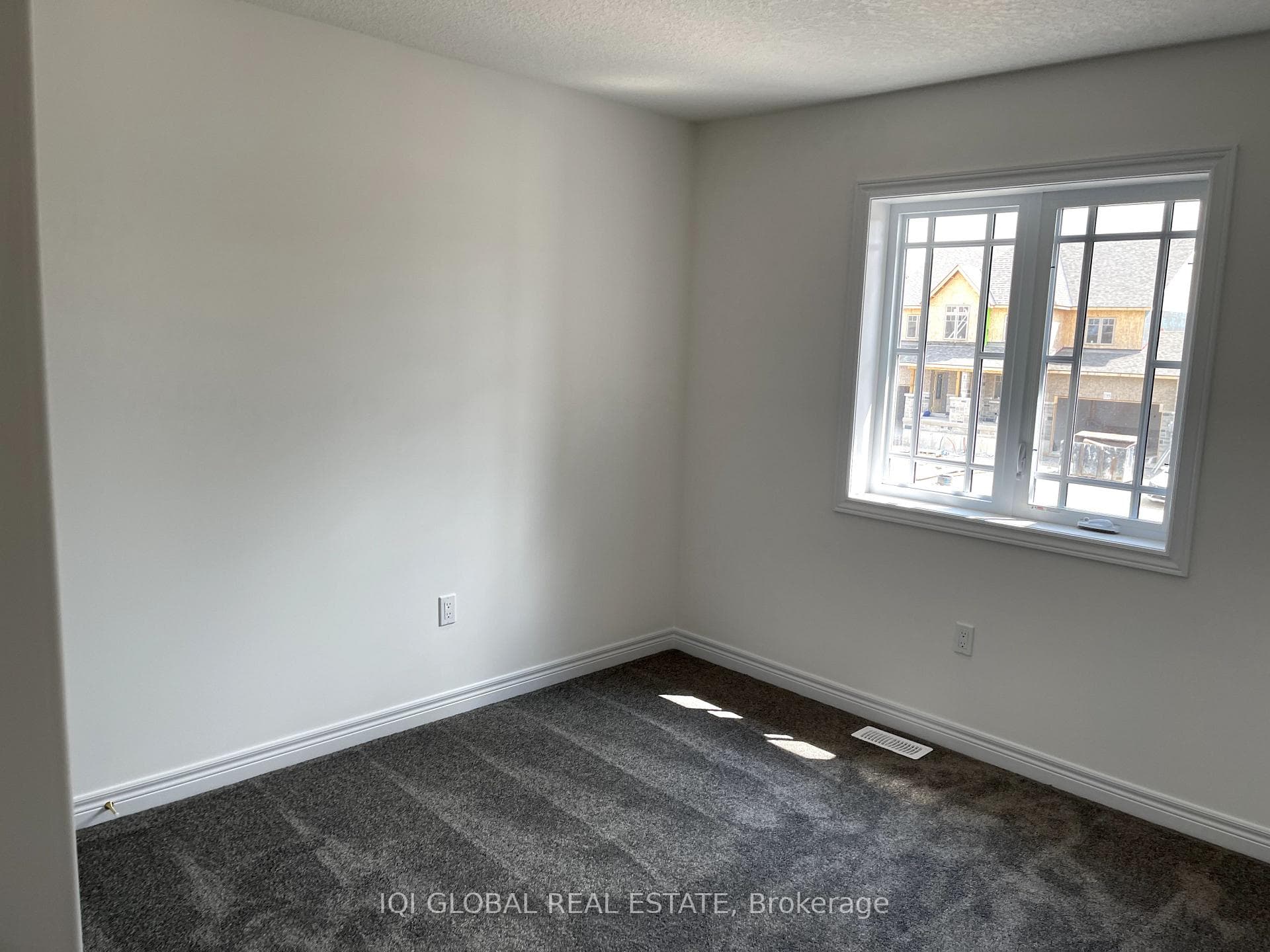 136 stonebrook Way photo 13