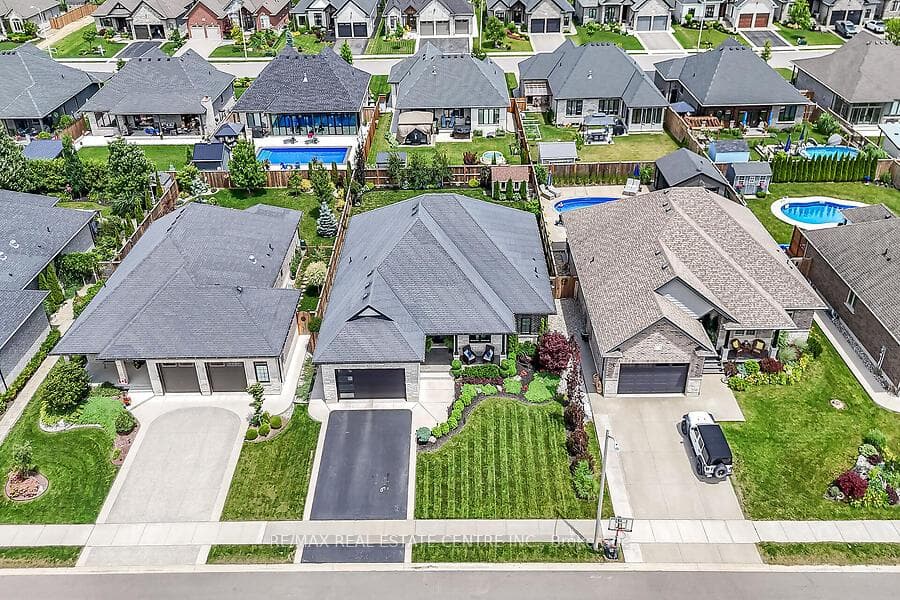 42 Bluenose Drive photo 43