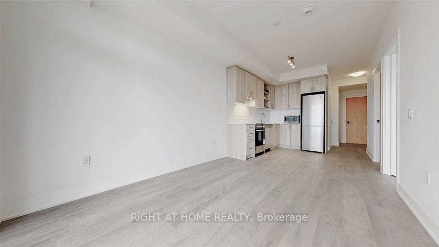 50 George Butchart Drive Unit 615 photo 5