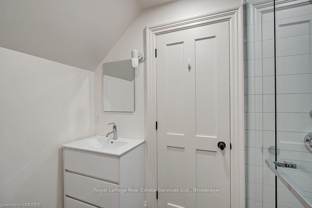 65 THOMAS Street photo 29