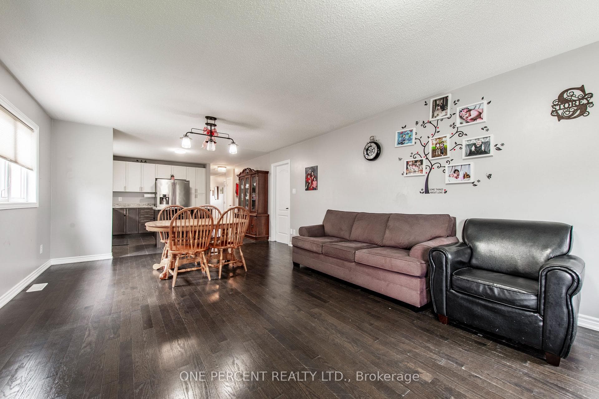 360 Armstrong Street photo 9