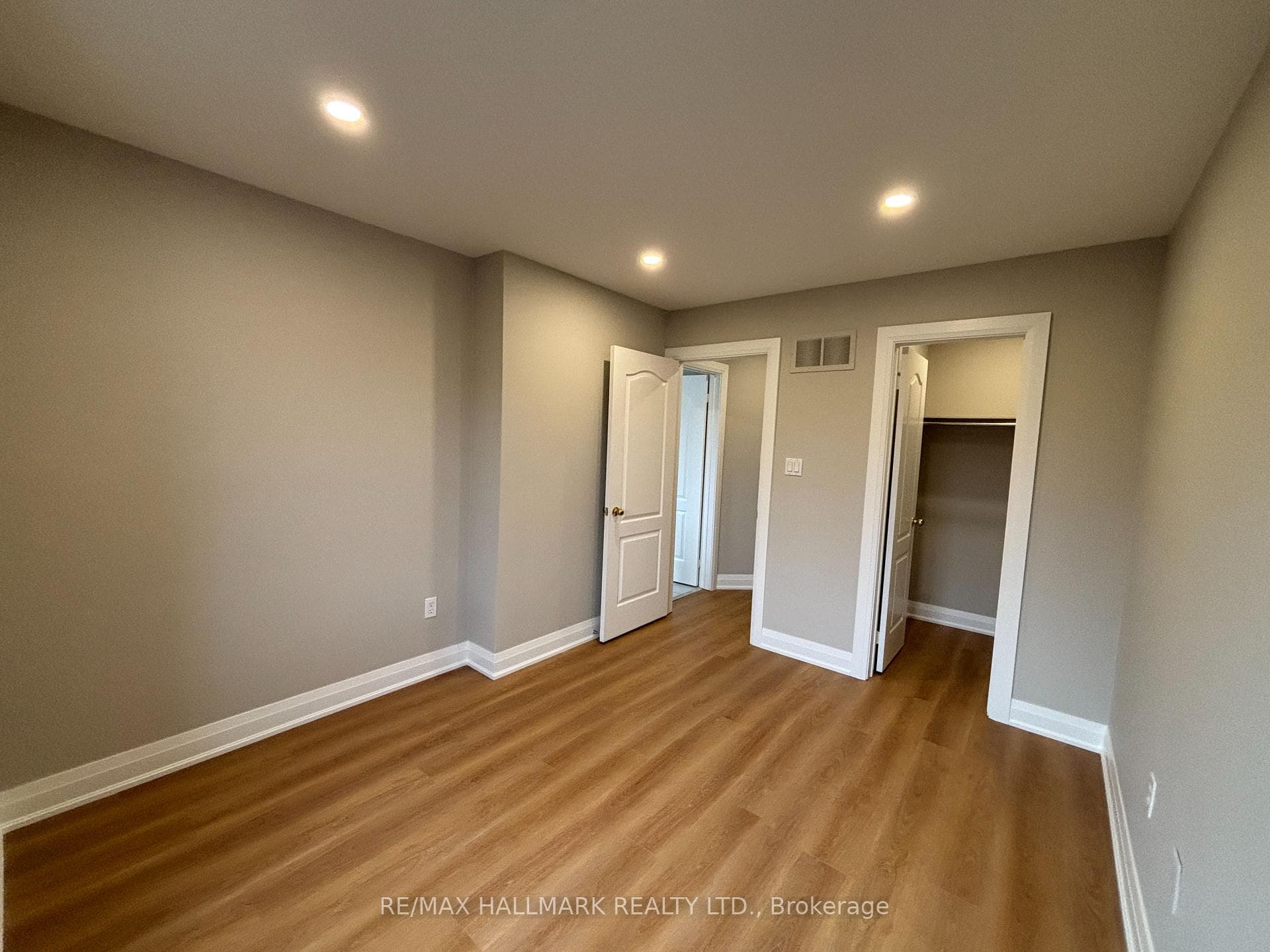 3234 Raindance Crescent photo 27