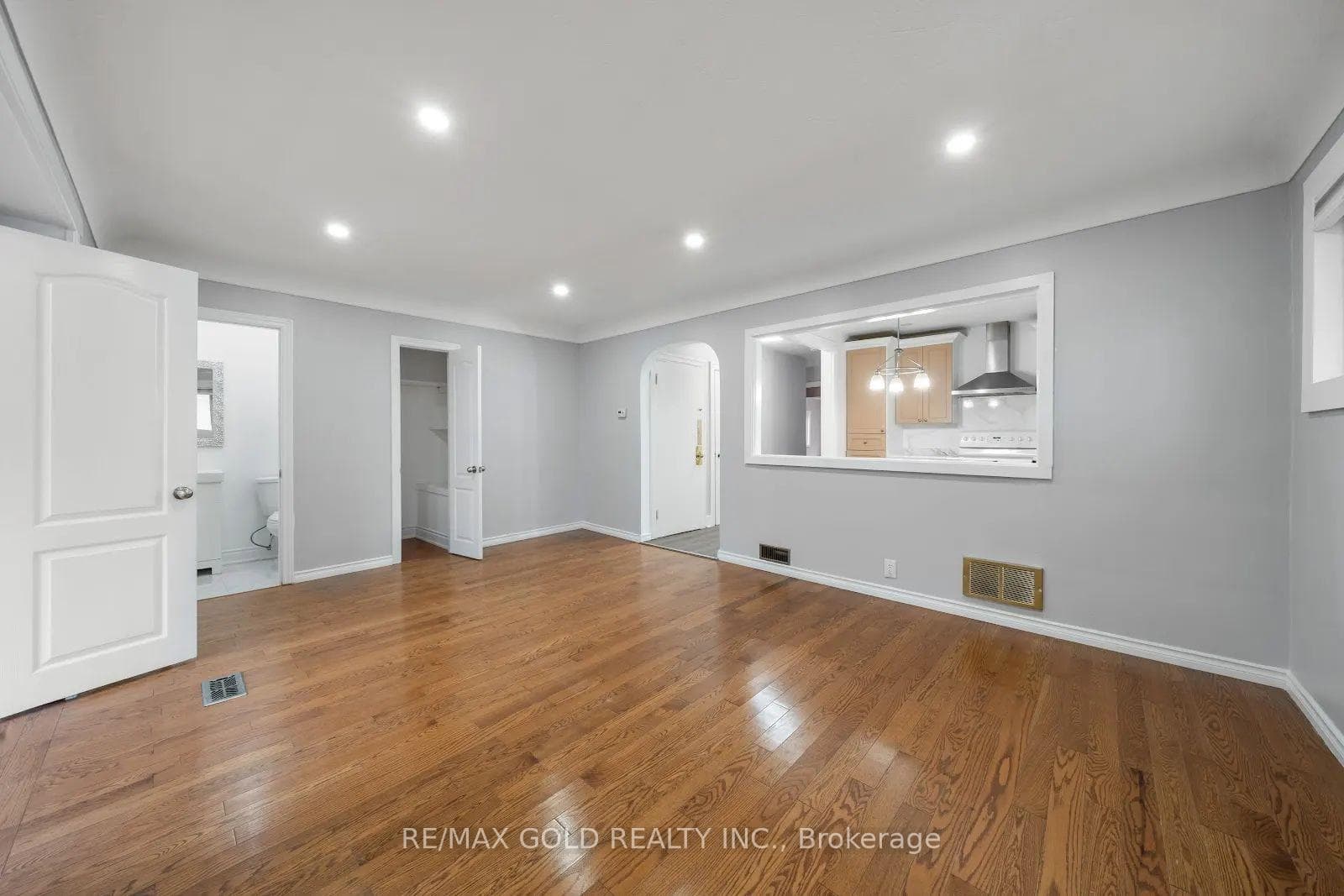 4910 MORRISON Street photo 10