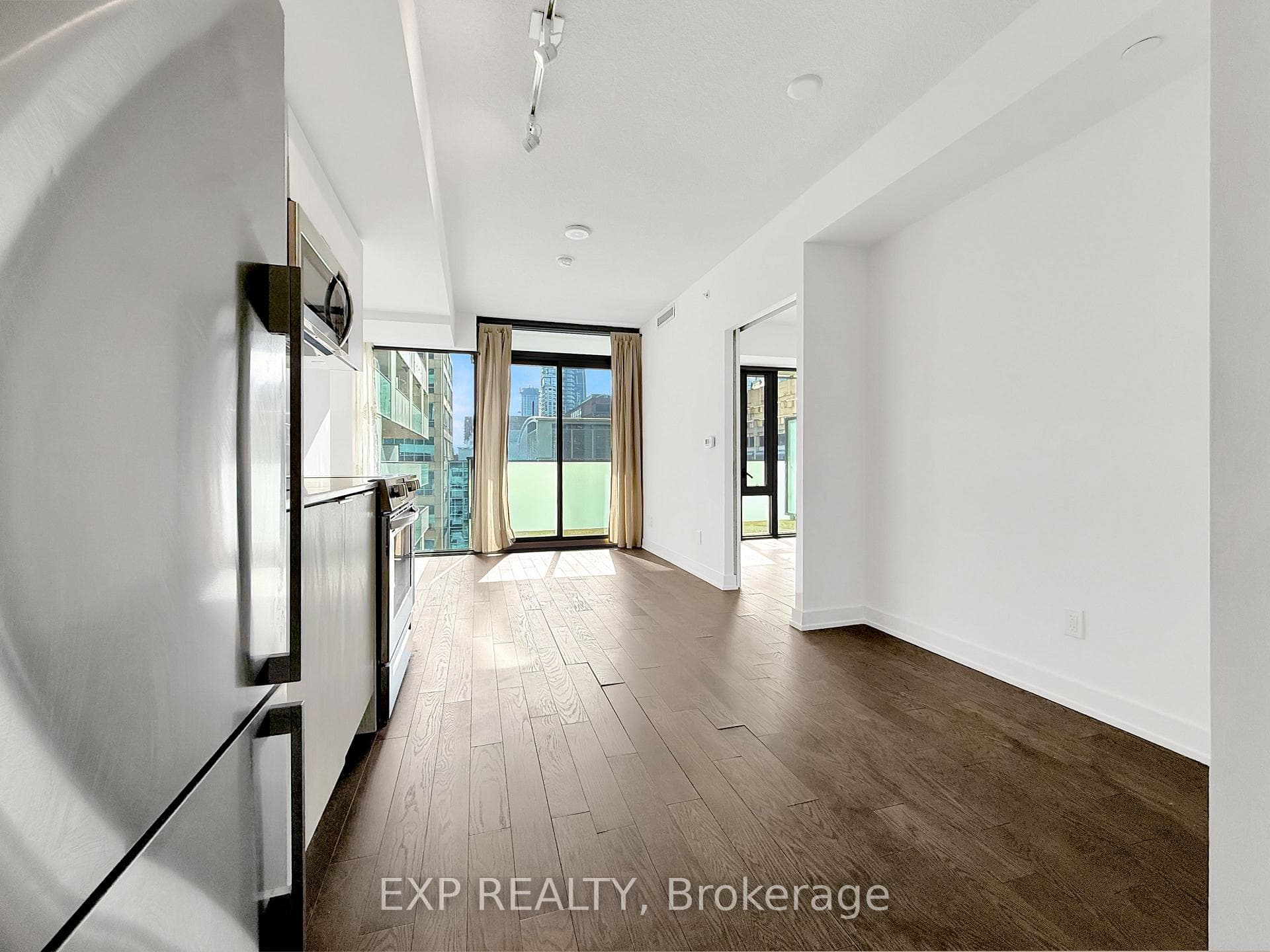 25 Richmond Street Unit 1408 photo 5