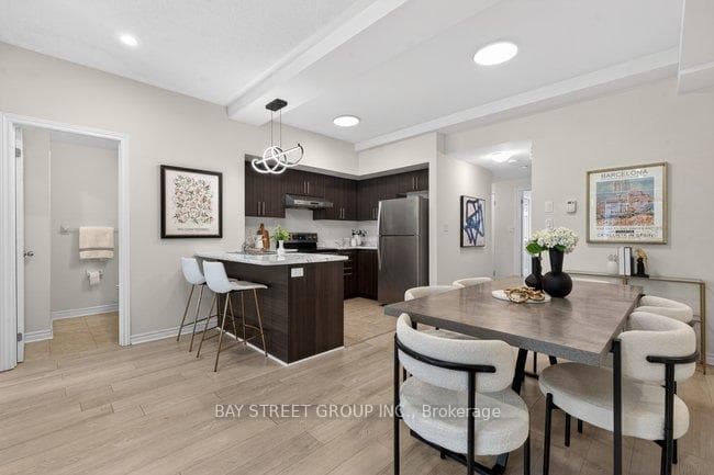 1 Eaton Park Lane Unit 18 photo 6