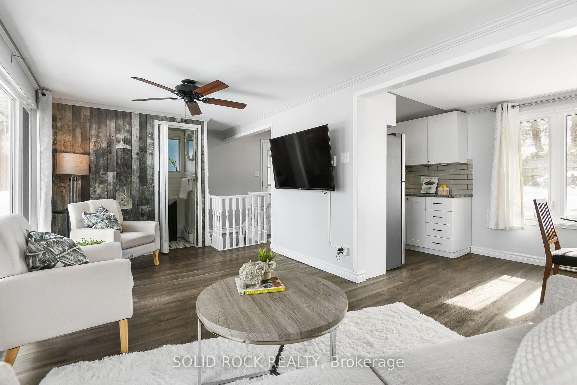 2496 River Road photo 13
