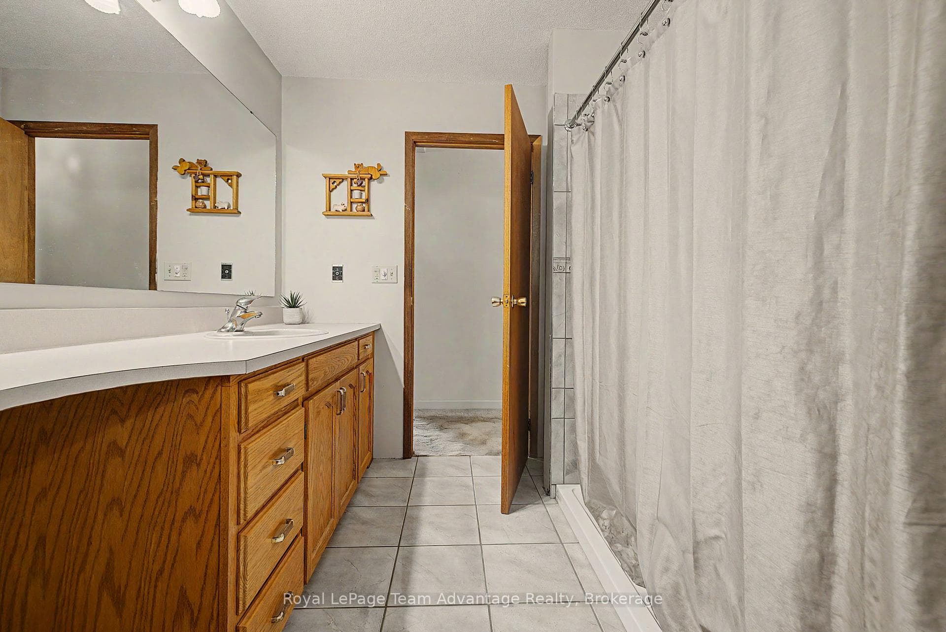 4 & 6 Sharon Park Drive photo 25