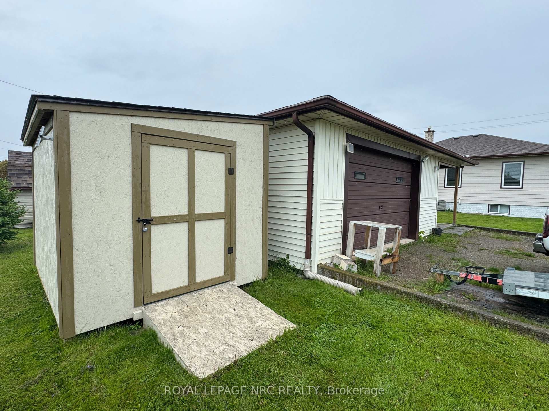 Independent 8x10 shed