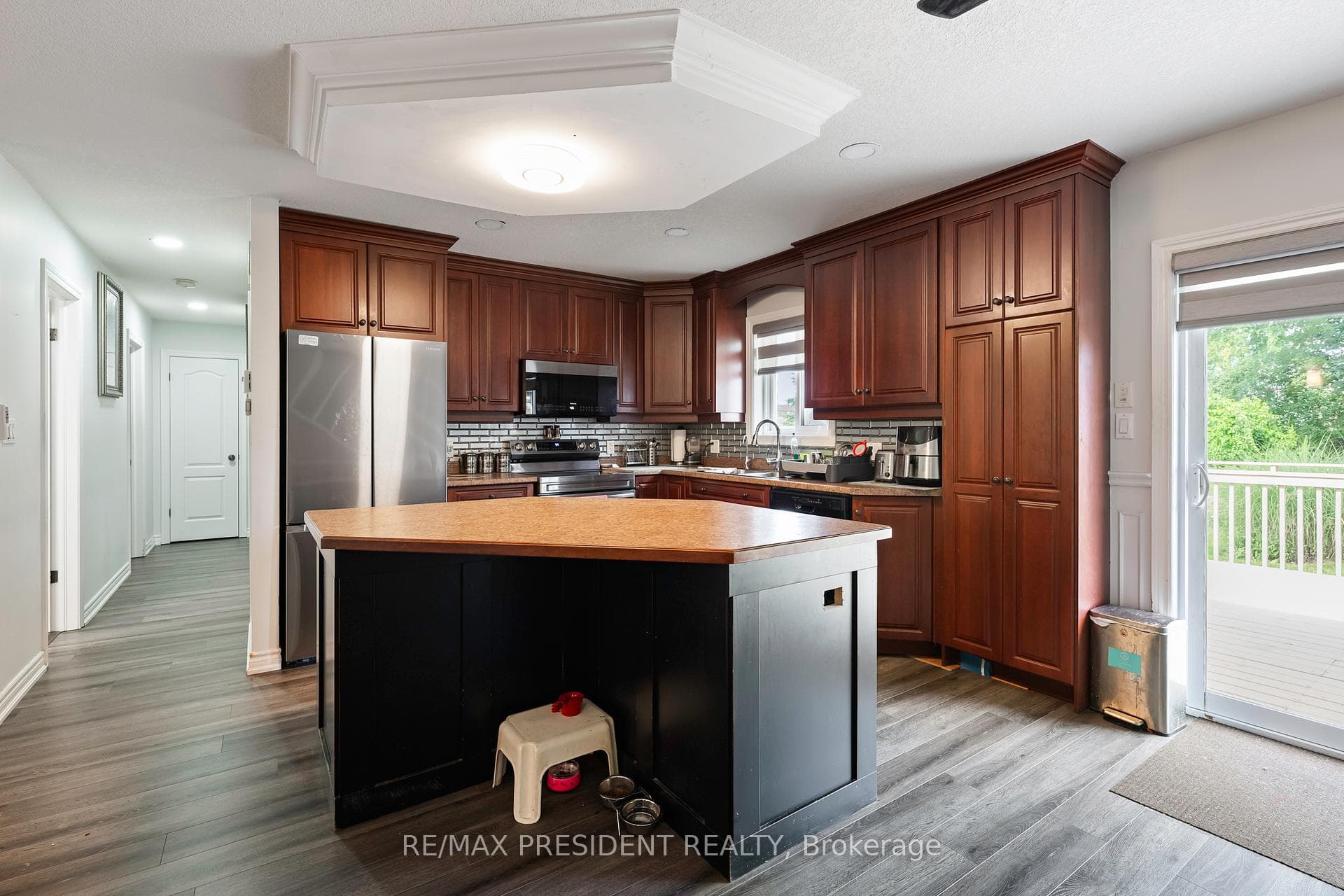 181 Edward Street photo 30