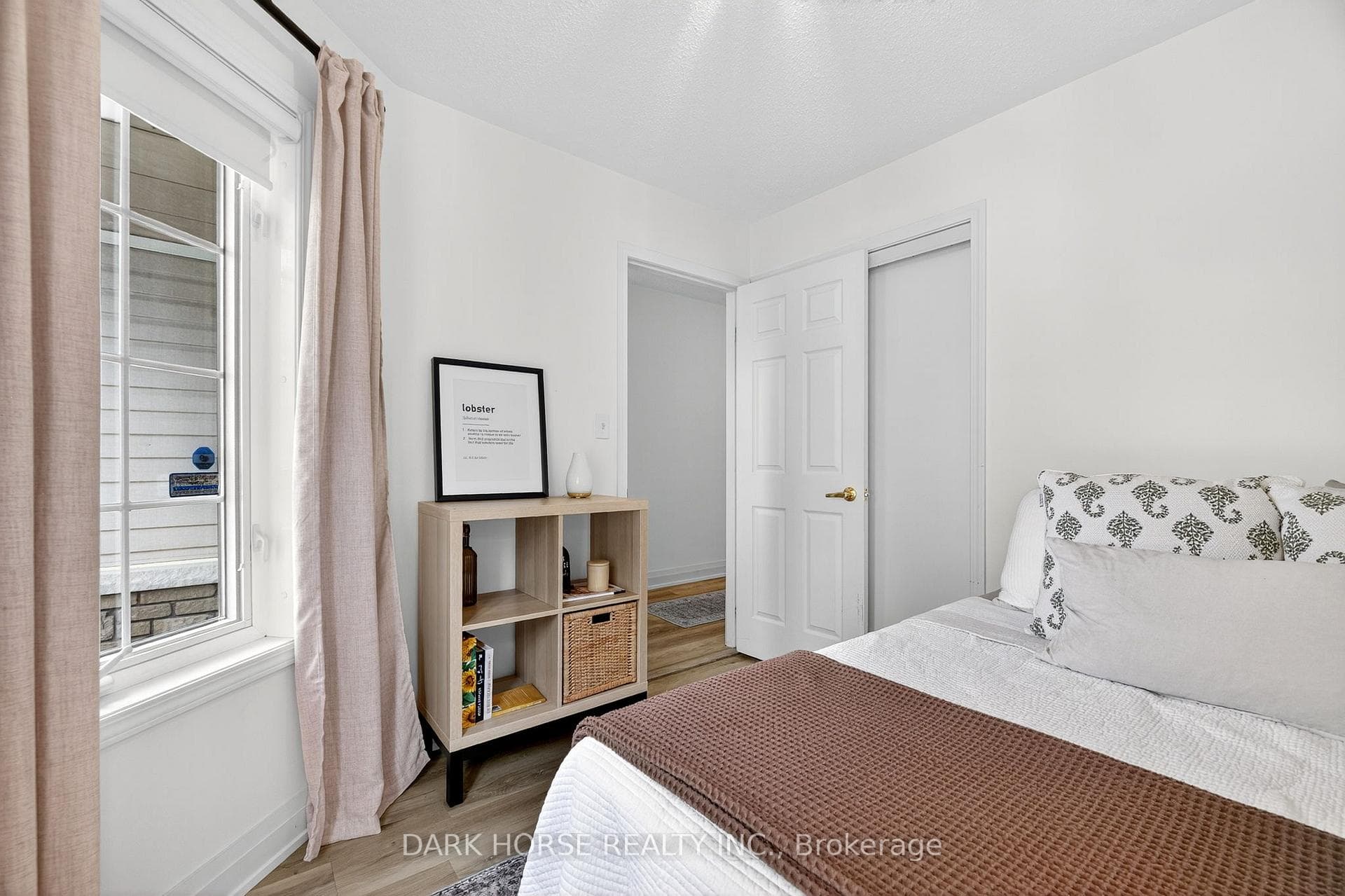 1401 Hancox Court photo 7