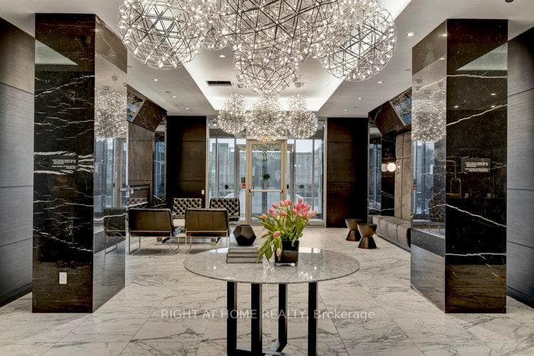 Lobby With 24hr Concierge