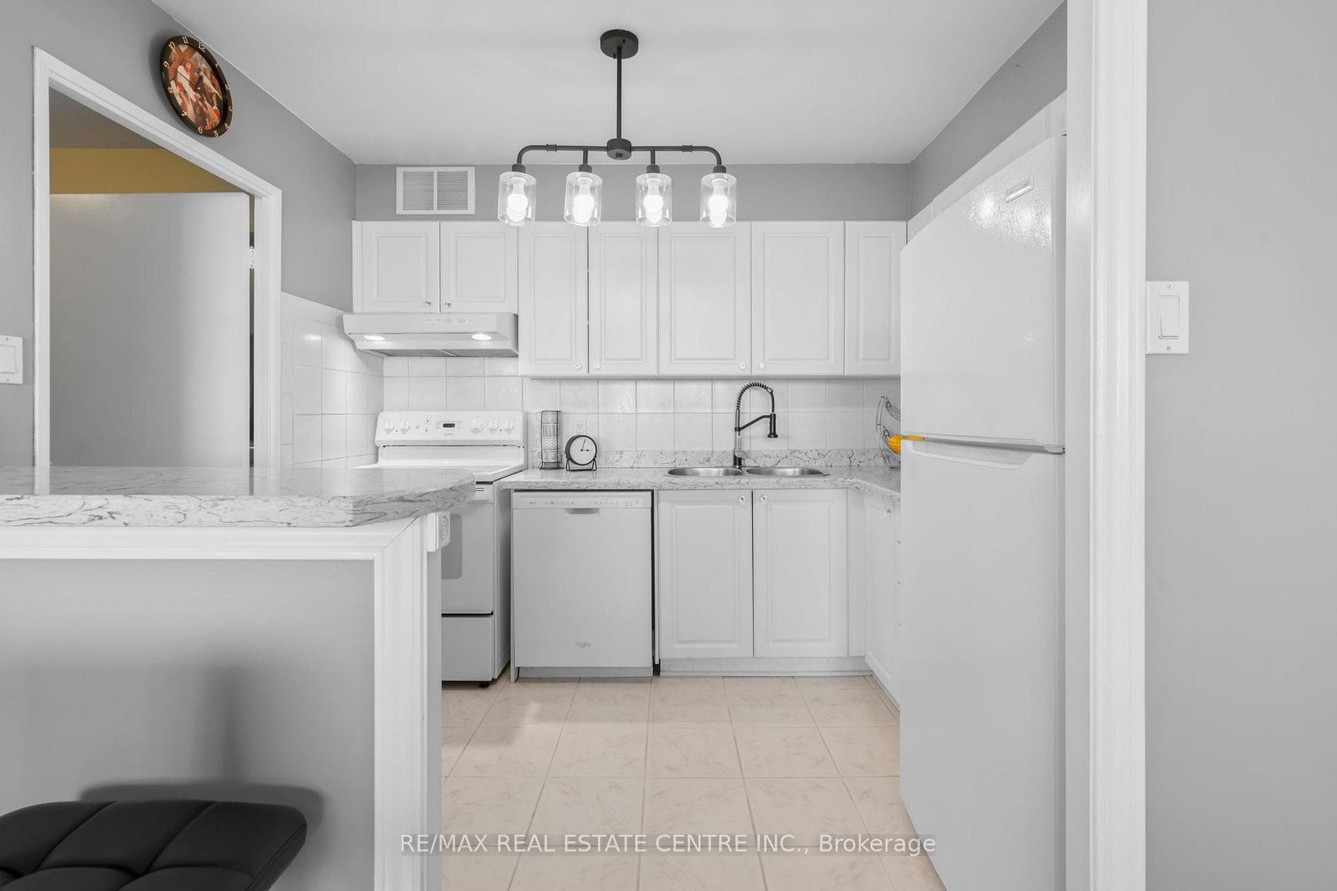 1580 Mississauga Valley Boulevard Unit 2004 photo 21
