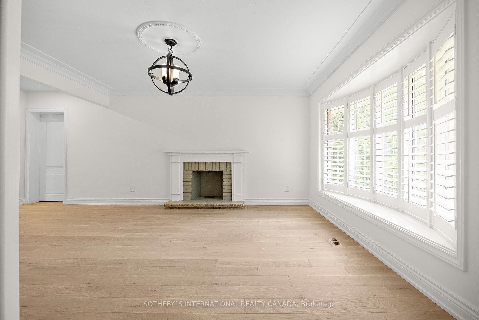 Dining /Living Room