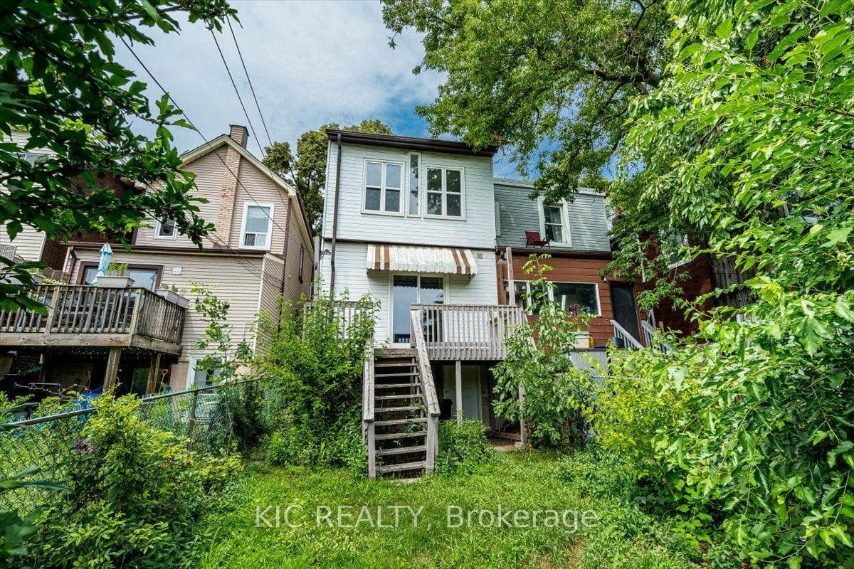 145 Boultbee Avenue photo 35