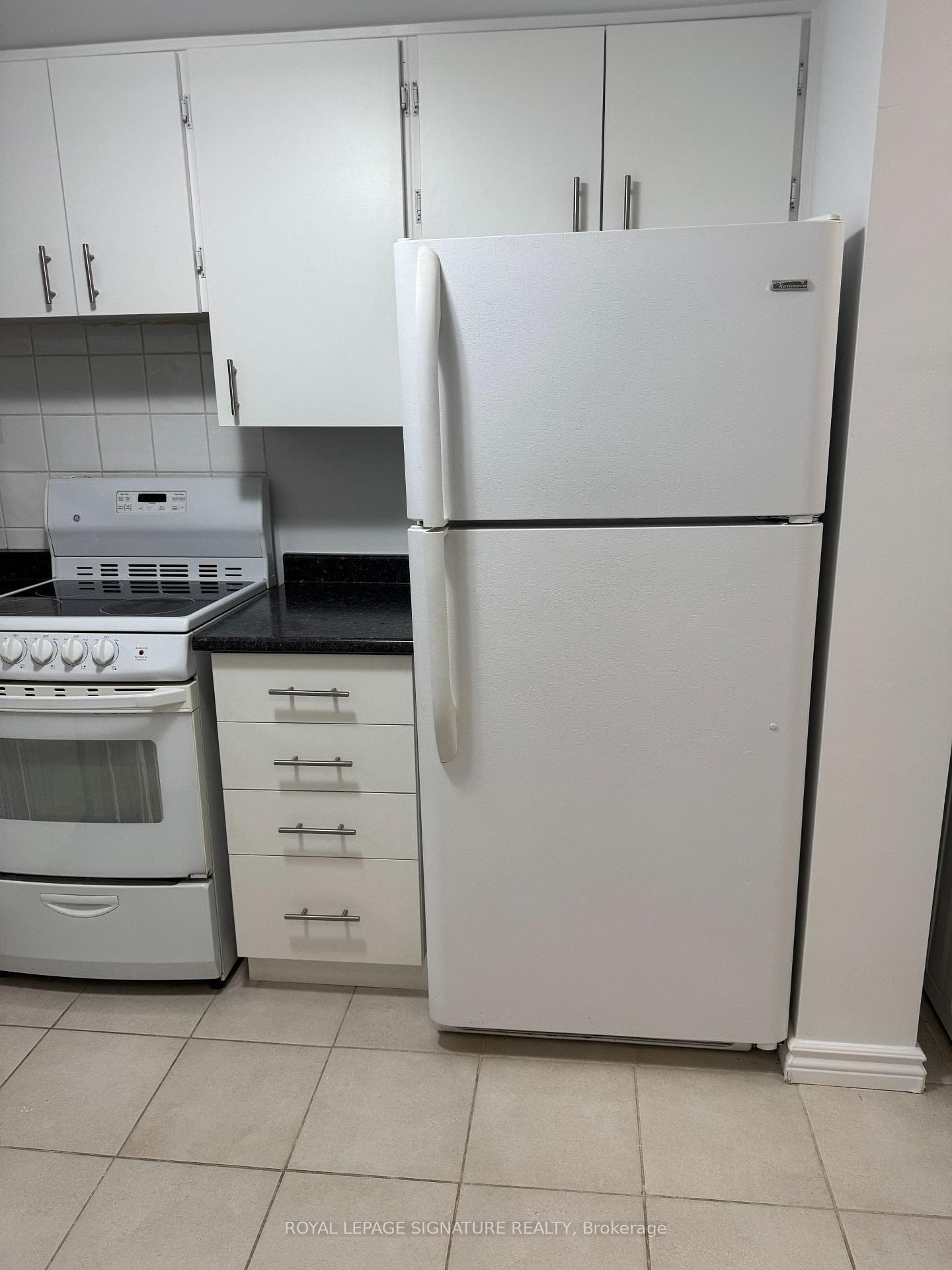 77 Maitland Place Unit 205 photo 27