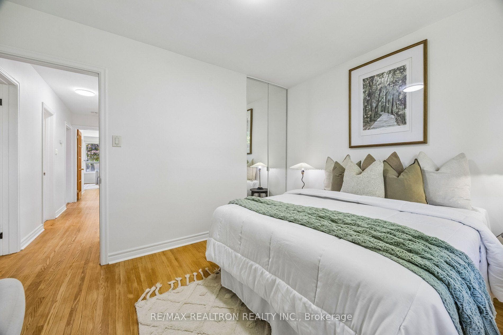 17 Chancellor Drive photo 15