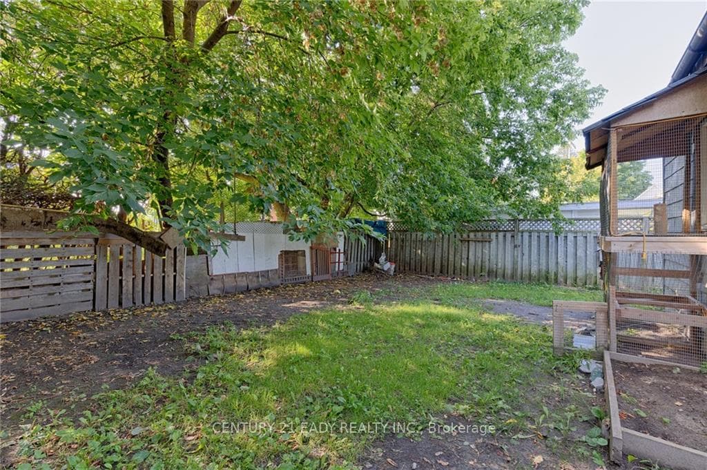 131 PATRICK Avenue photo 7