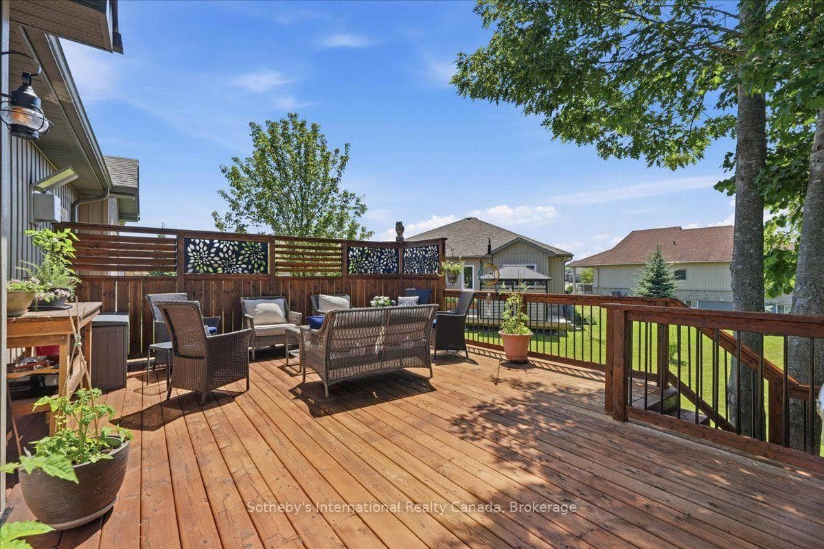7 Conger Drive photo 41
