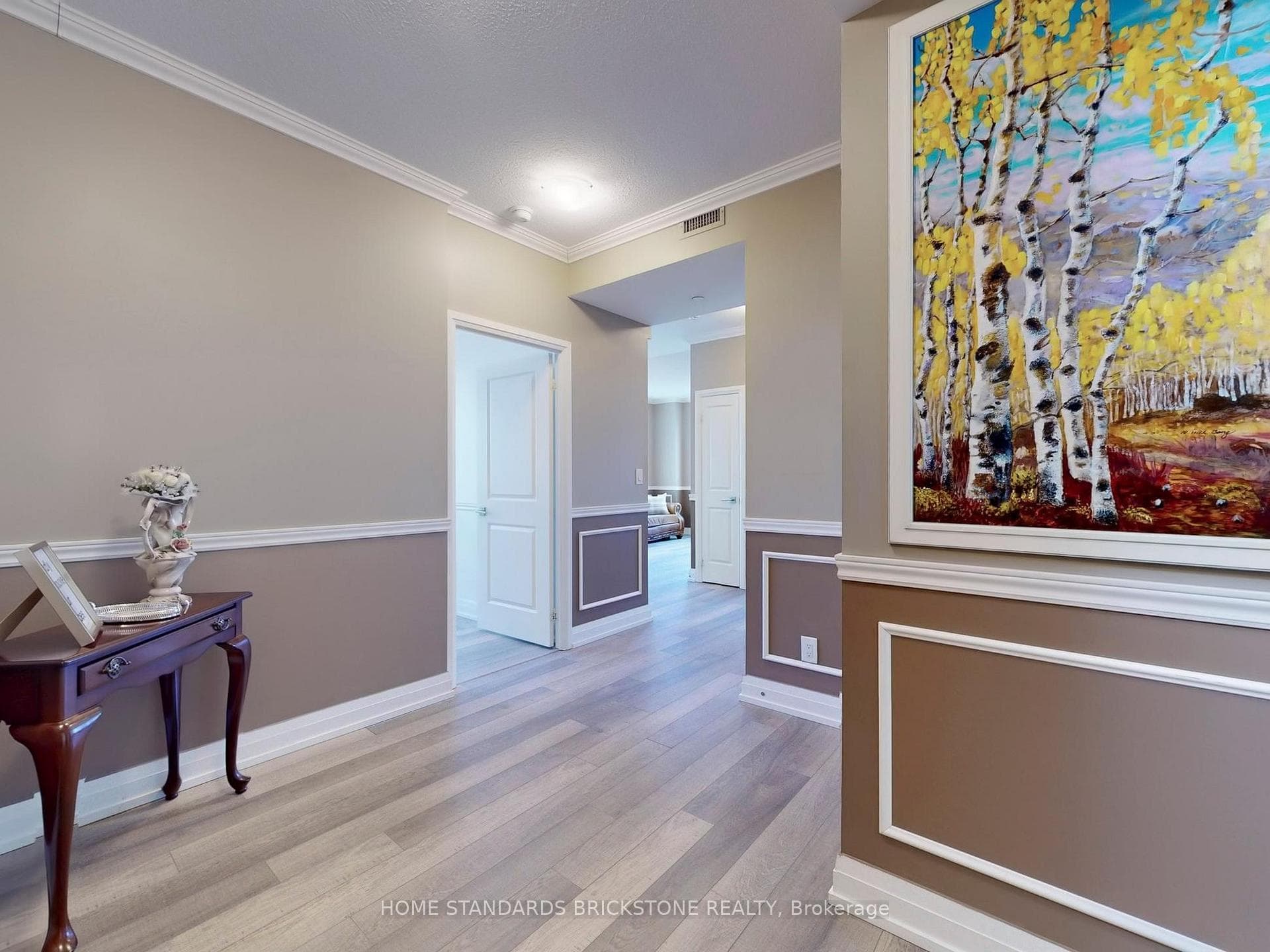 7167 Yonge Street Unit 712 photo 8