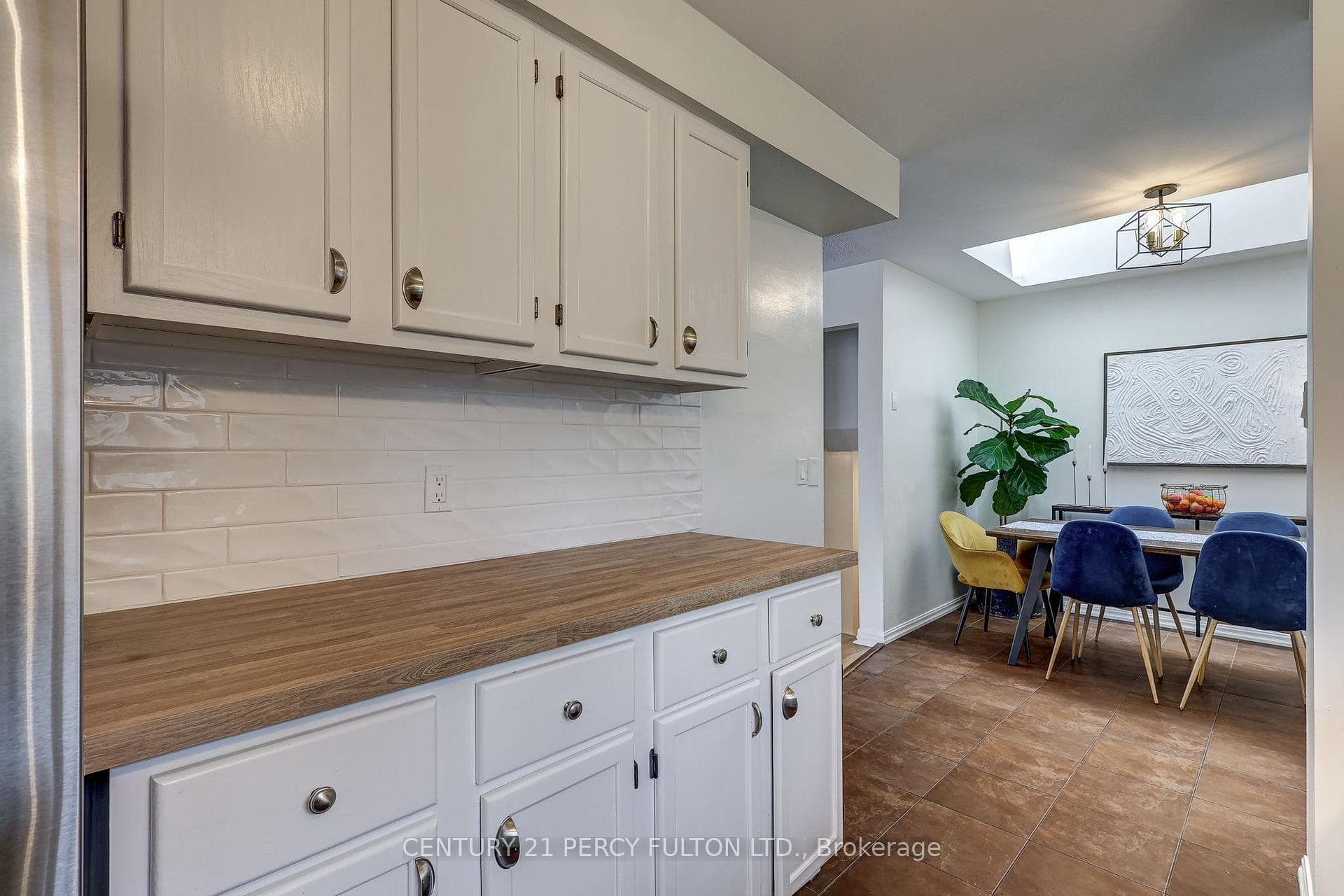 132 Sundridge Crescent photo 17