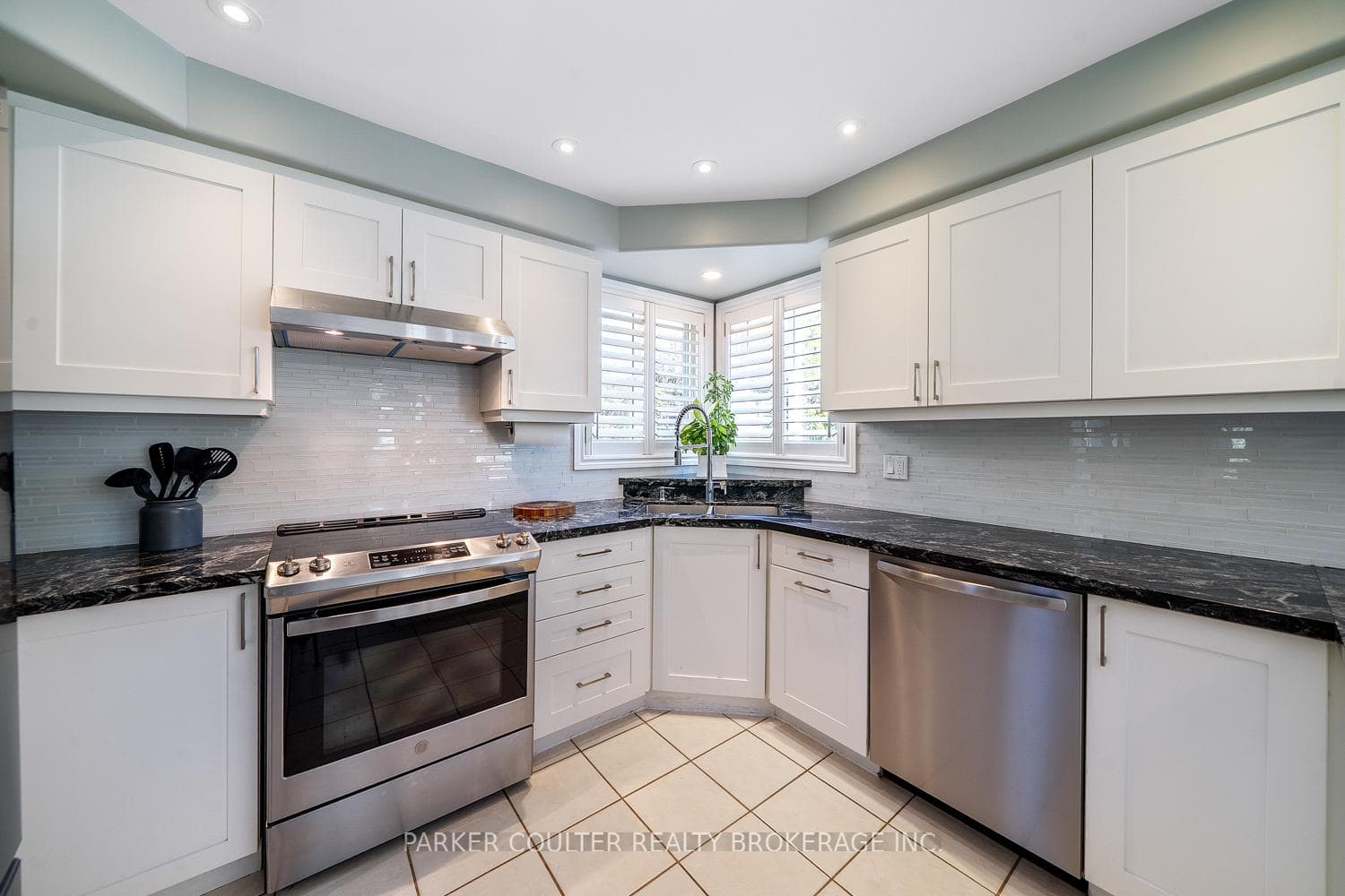 65 Miller Drive photo 8