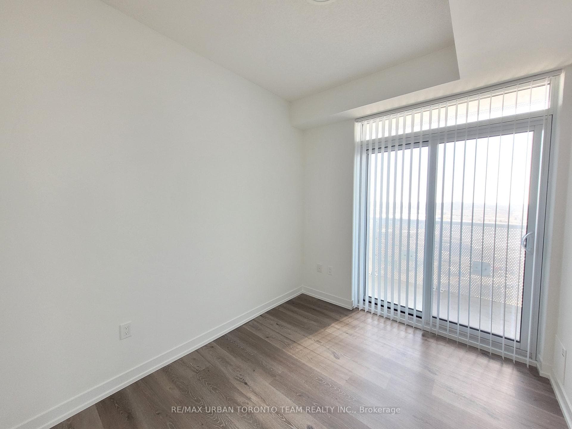 225 Commerce St Street Unit 1506 photo 5