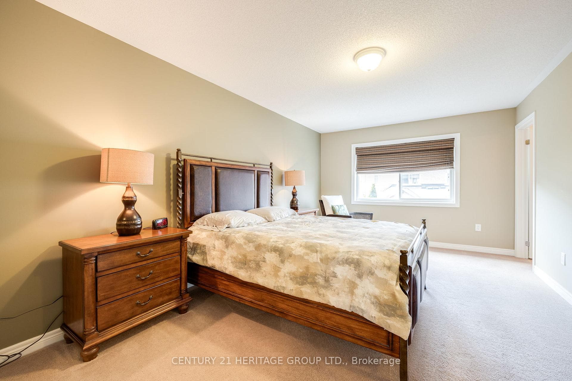 59 Four Seasons Crescent photo 21