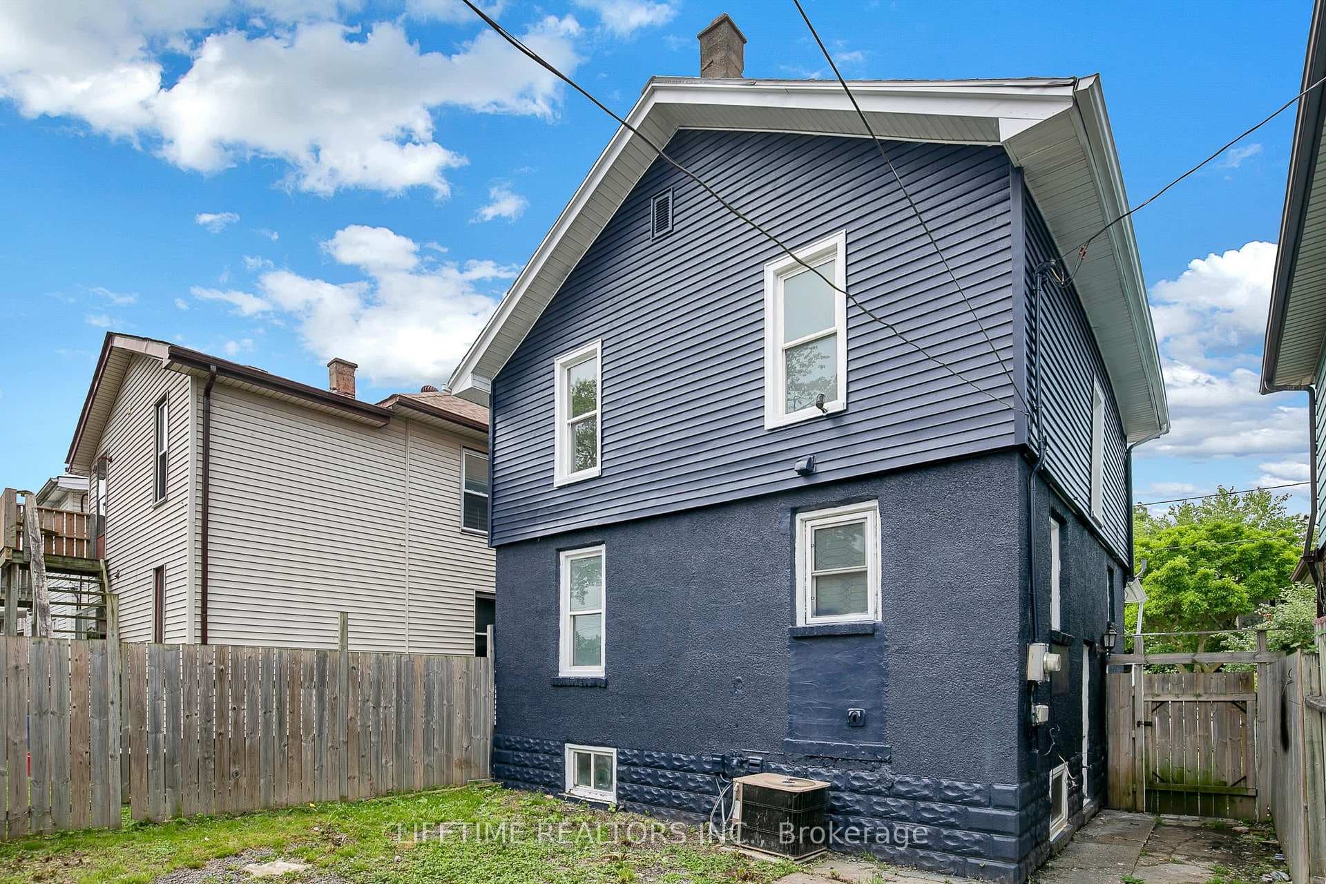 1108 Wellington Avenue photo 30