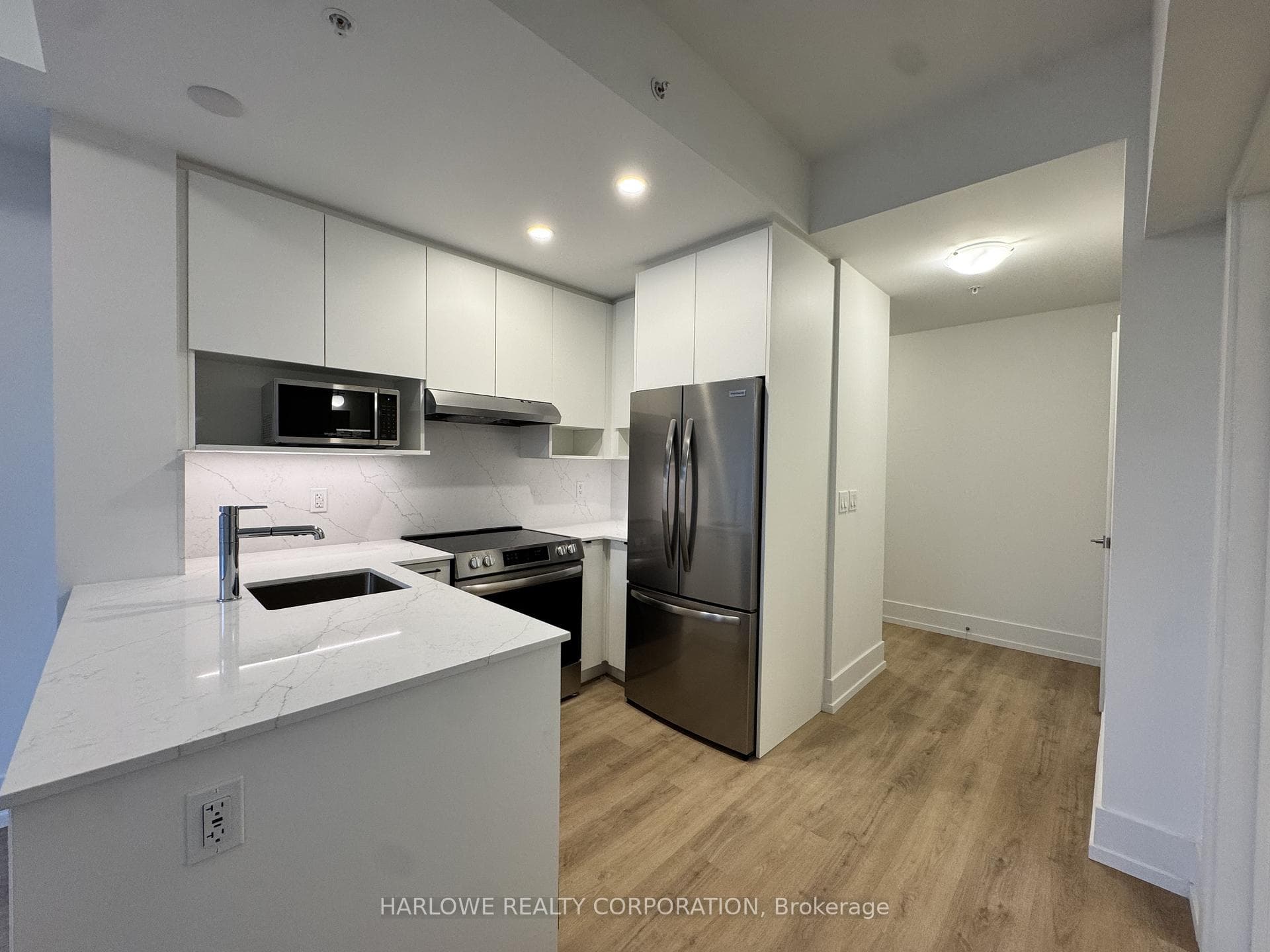 206 King Street Unit 609 photo 4