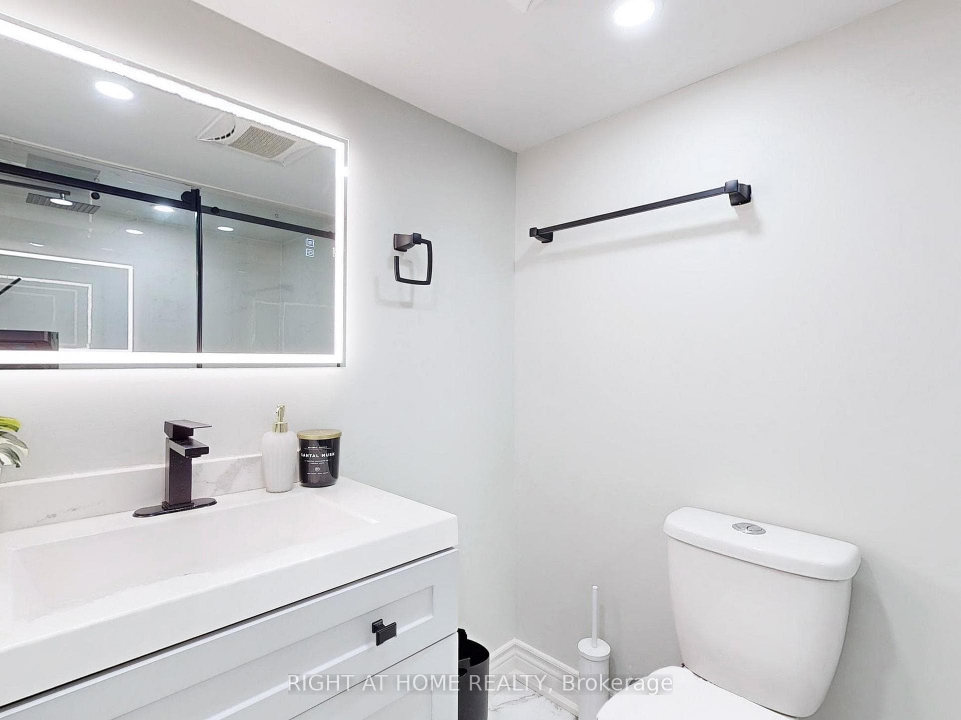 18 Brind-Sheridan Court photo 35