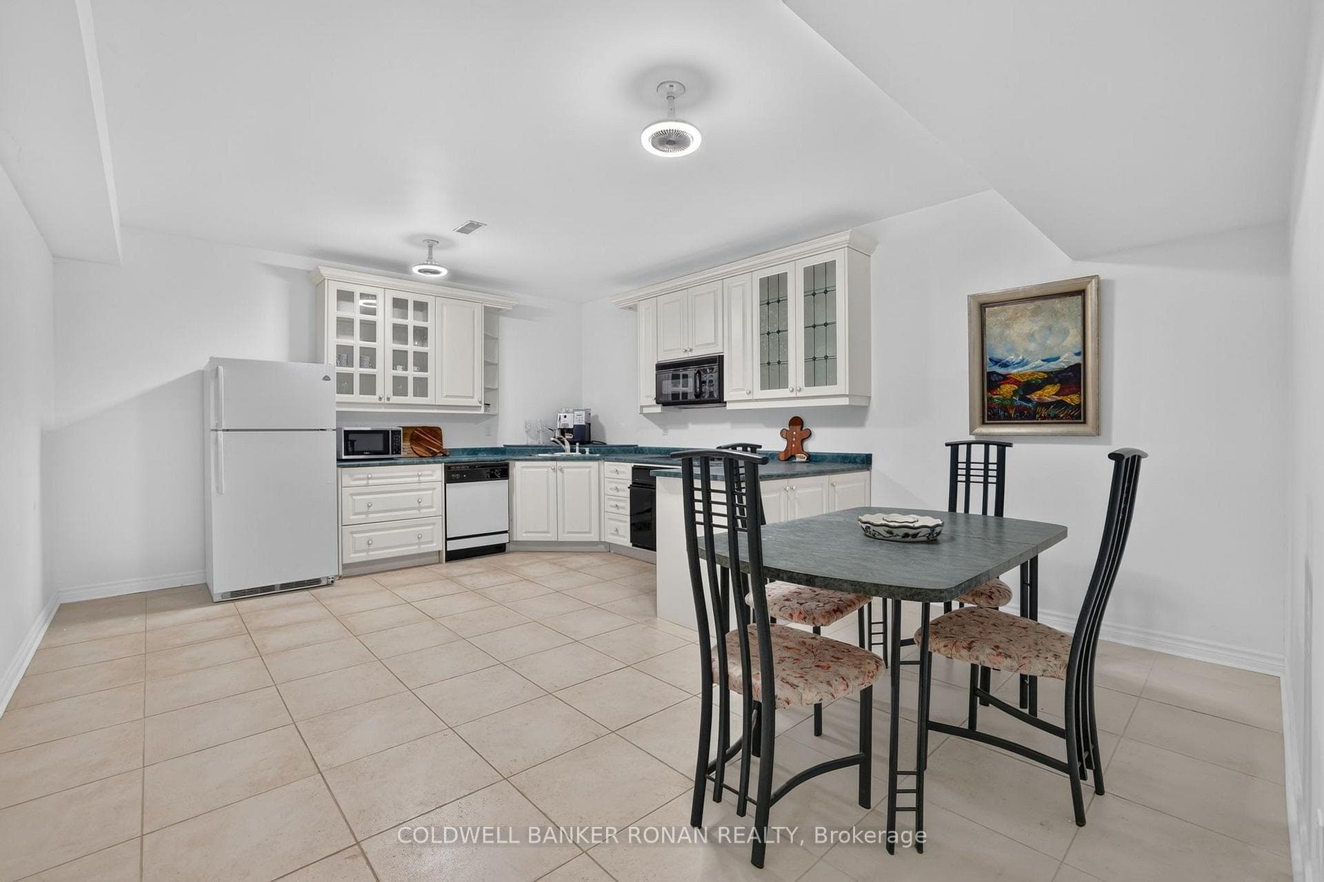 9 Moraine Place photo 32