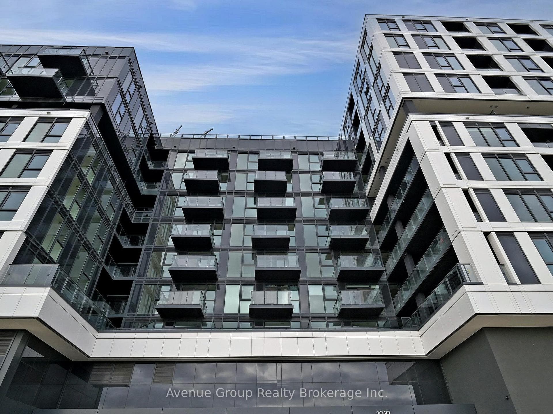 1037 The Queensway N/A Unit 620 photo 35