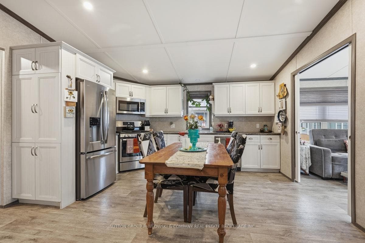 22790 Amiens Road Unit 116 photo 11