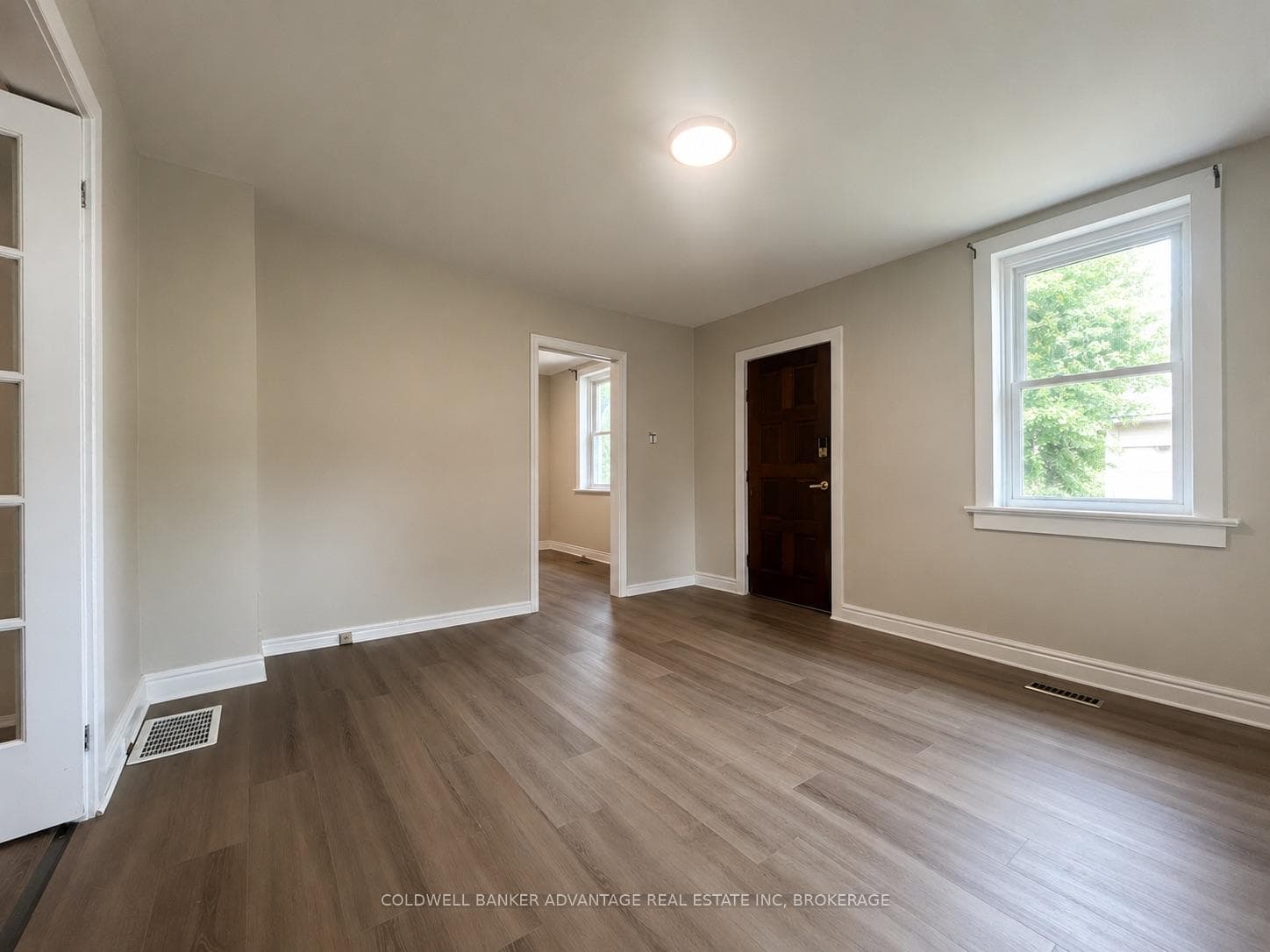 36 Sanford Street photo 10