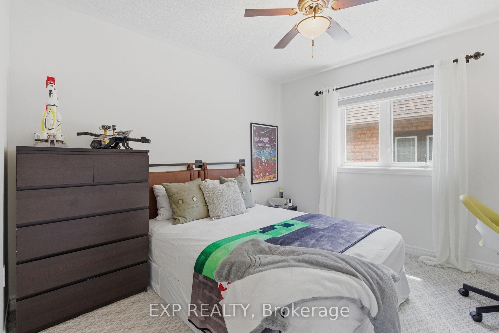 2137 Frontier Drive photo 25