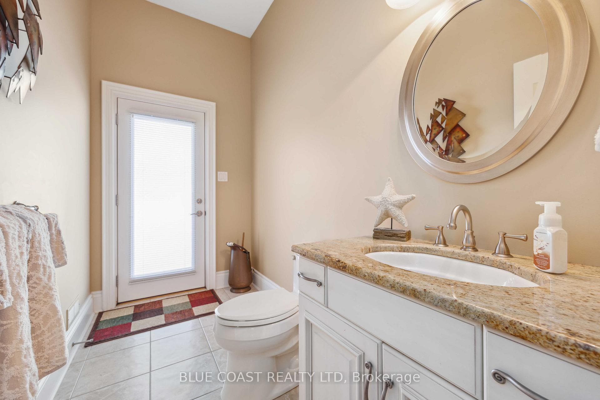 920 Lakeshore Road photo 30
