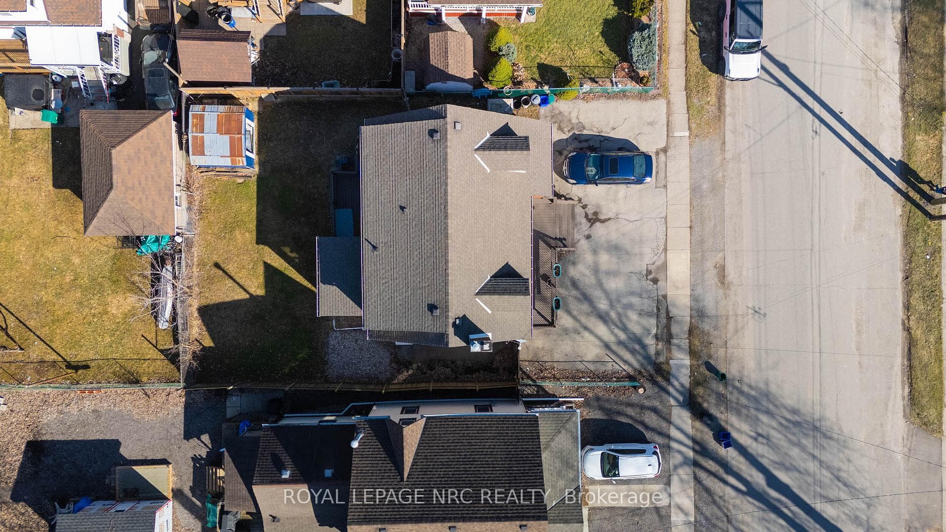 144 Catharine Street photo 43